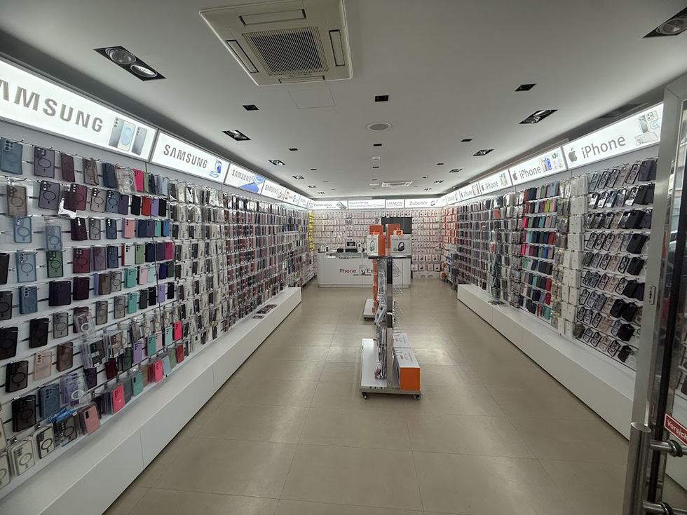 Phone Empire Düsseldorf: Einblick in den Laden (3)