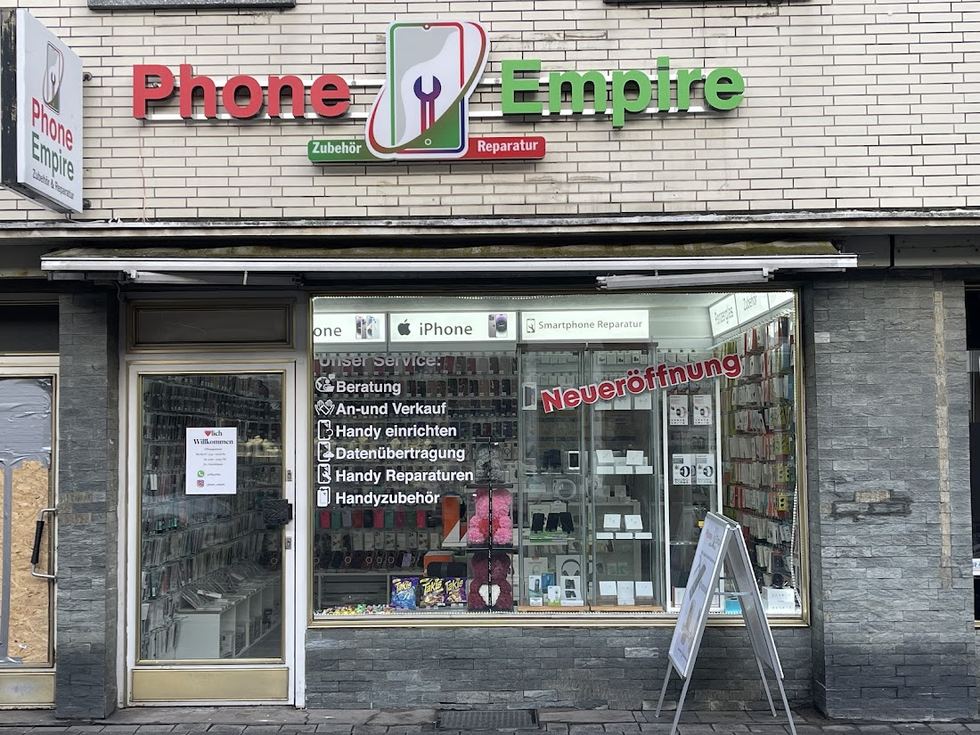 Phone Empire Pulheim: Einblick in den Laden (1)